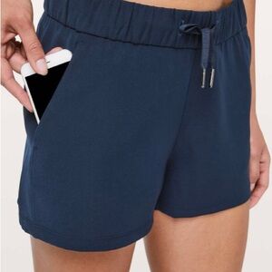 Lululemon On The Fly Short *Woven *2.5"